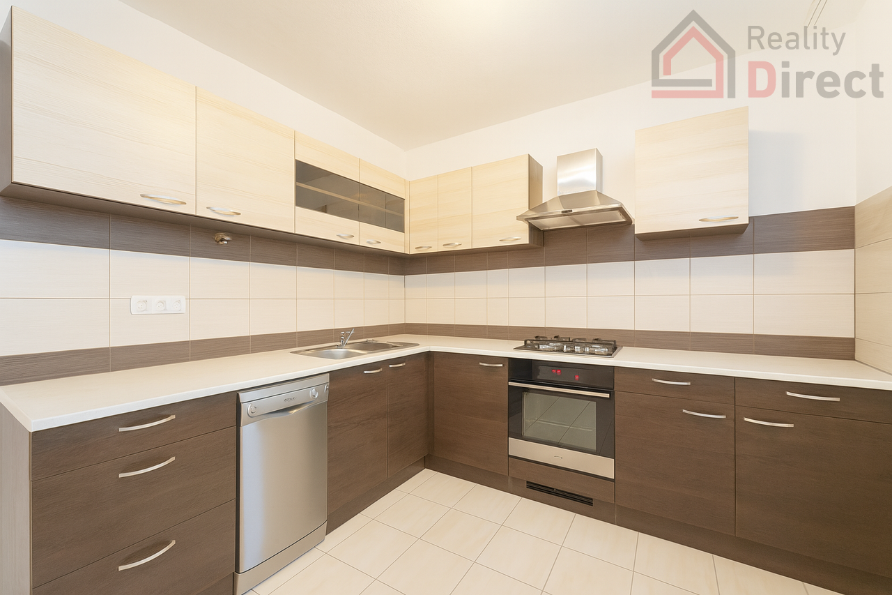 tn_zoom_filename_3372